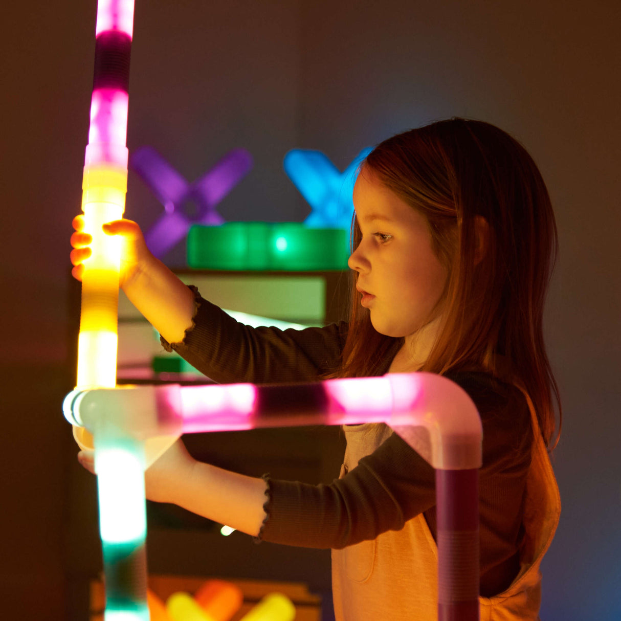 TTS helendavate silindrite ühendused, 18 tk EL46672B