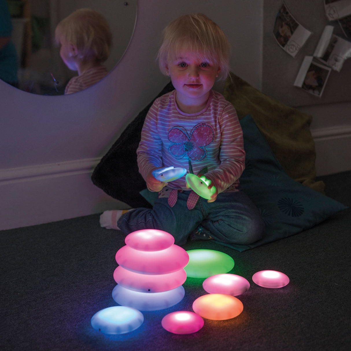 TTS helendavad kivid, 12 tk EY11966B