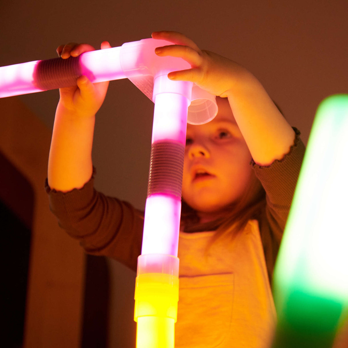 TTS helendavate silindrite ühendused, 18 tk EL46672B