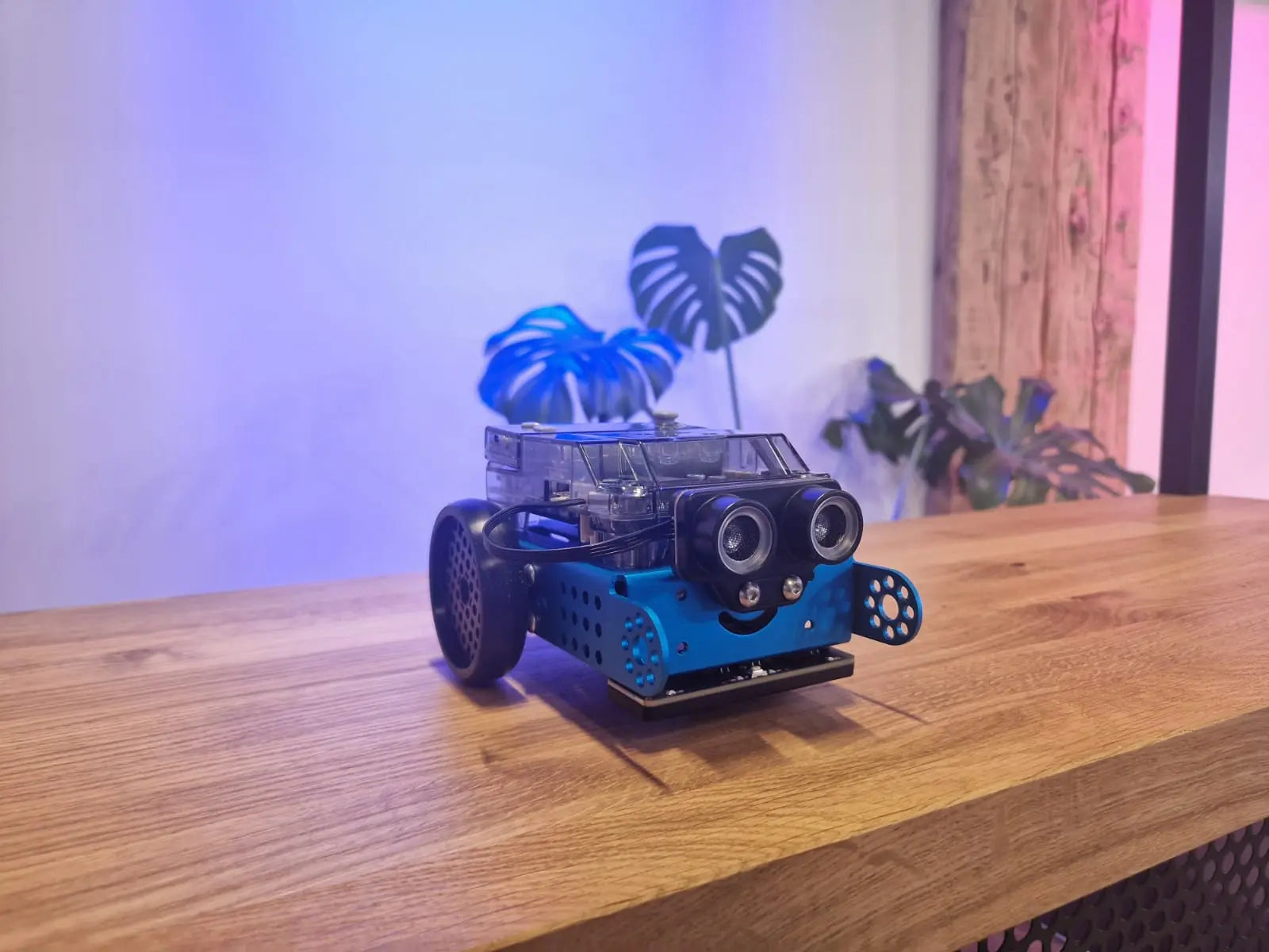 Iepazīstieties ar STEM rīkiem no Makeblock - ideāli piemēroti kā pirmsskolai, tā vidusskolai