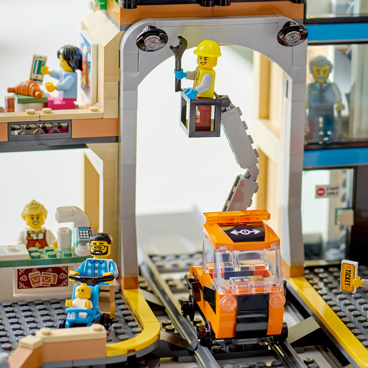 LEGO City Pearaudteejaam
 60469L