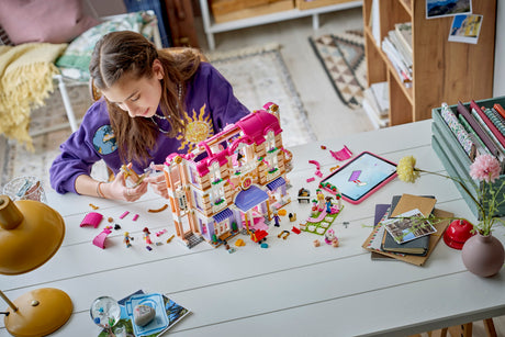 LEGO Friends Heartlake'i linna suur hotell 42704L