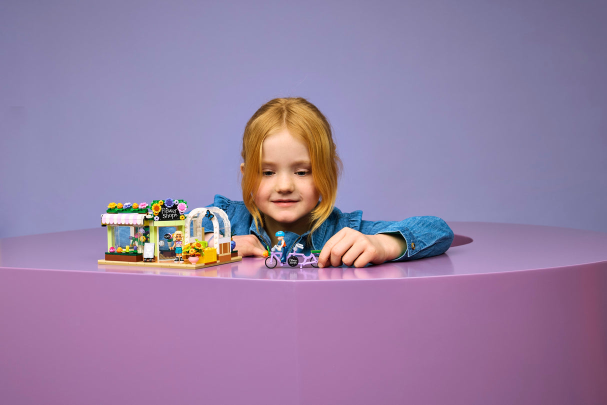 LEGO Friends Loominguline lillepood 42693L